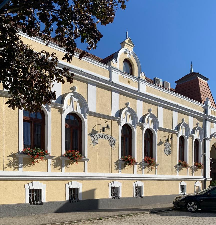 Tinódi Fogadó Sárvár Exterior foto